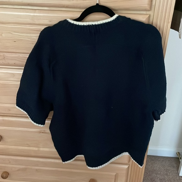 A&F Madeline Textural Crew Sweater Tee - Picture 9 of 10